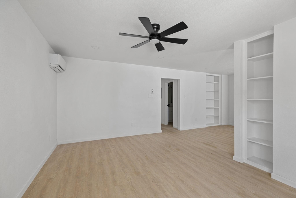 6840 Fairway Drive - Photo 9