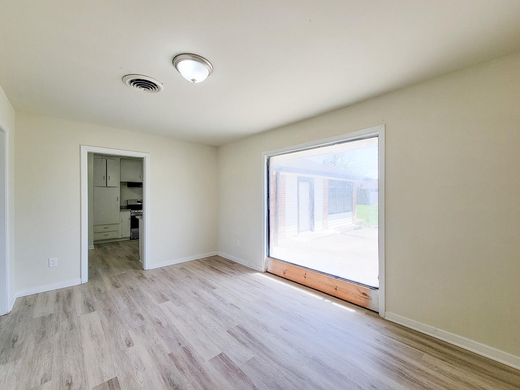 133 S Yaupon Street - Photo 1