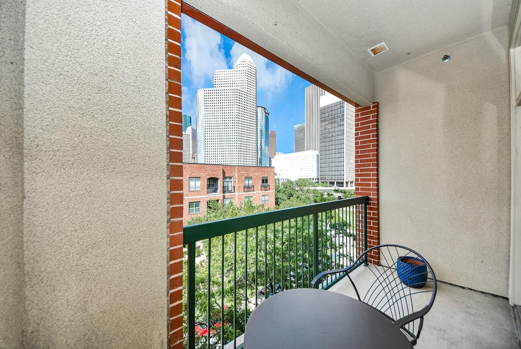 300 St Joseph Parkway - Photo 22