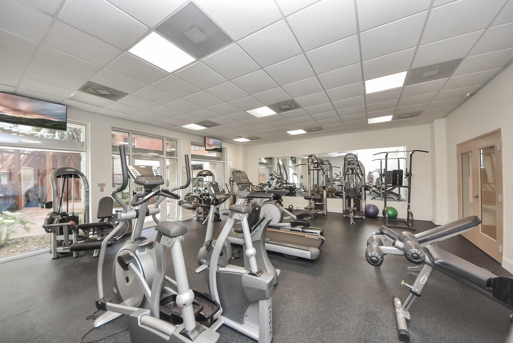 300 St Joseph Parkway - Photo 27
