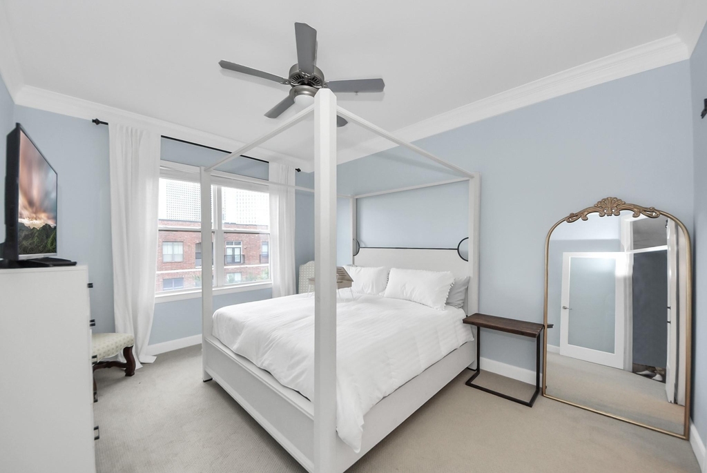300 St Joseph Parkway - Photo 8