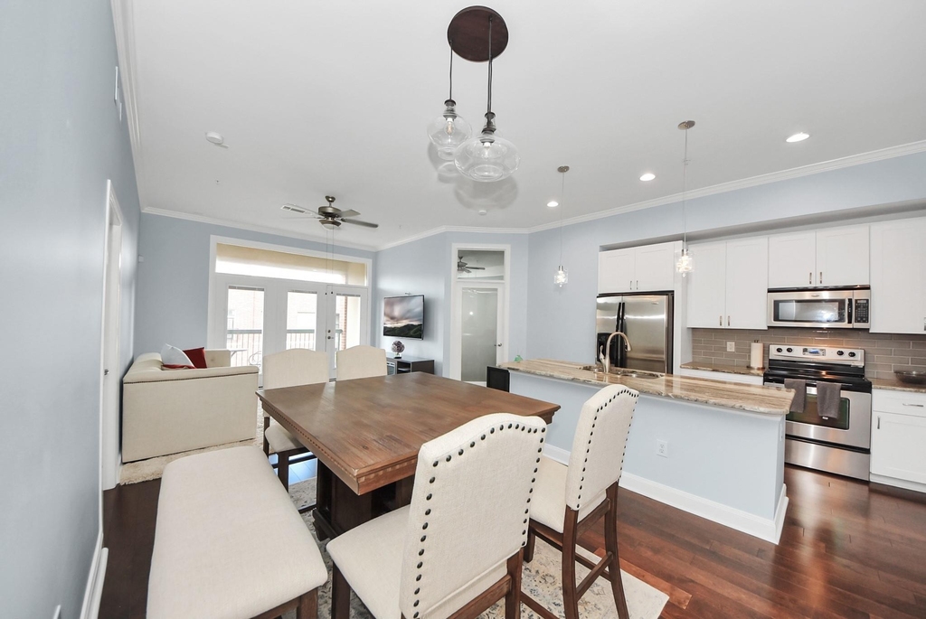 300 St Joseph Parkway - Photo 6