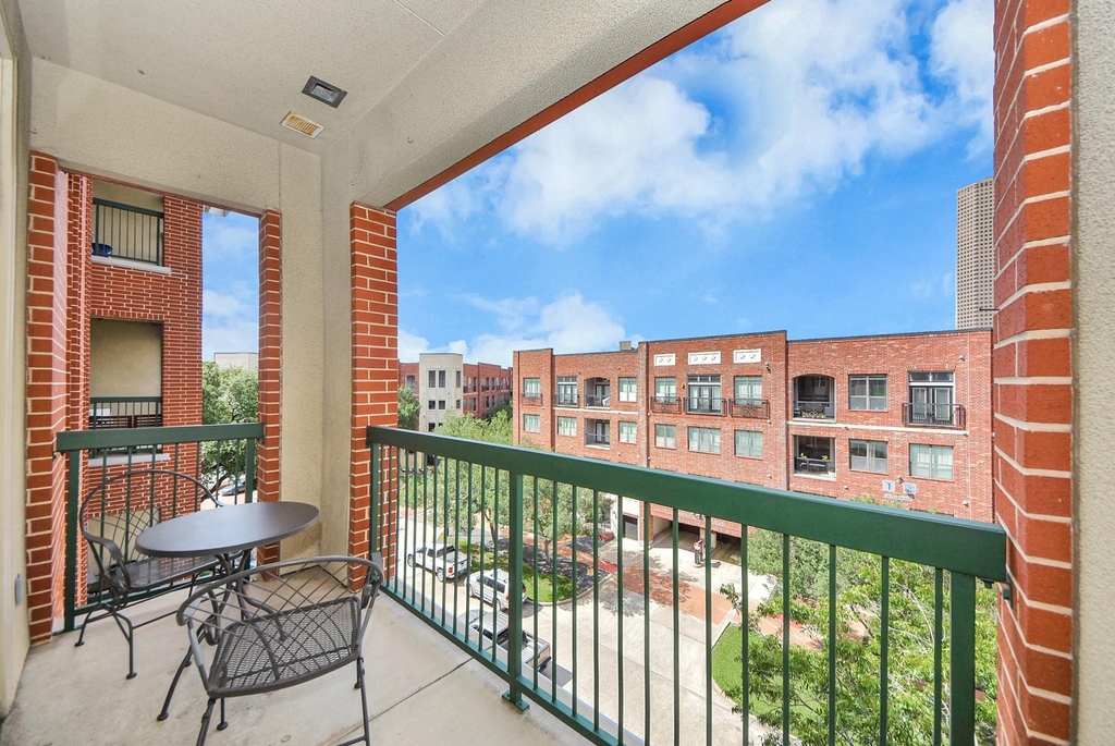 300 St Joseph Parkway - Photo 16