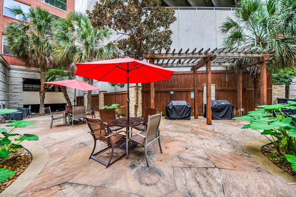 300 St Joseph Parkway - Photo 30