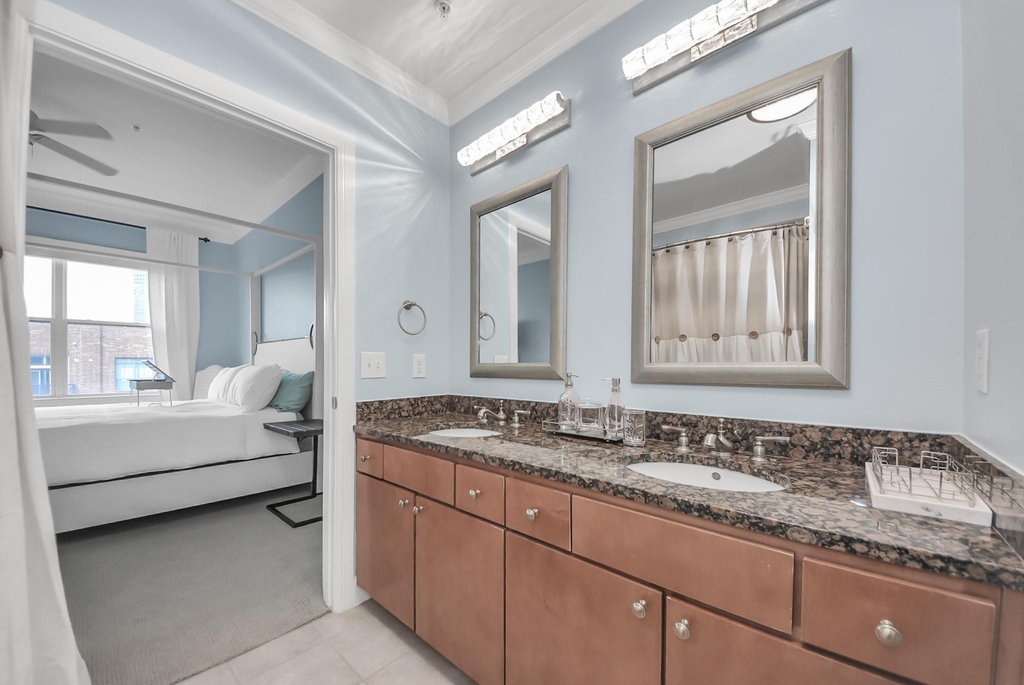 300 St Joseph Parkway - Photo 9