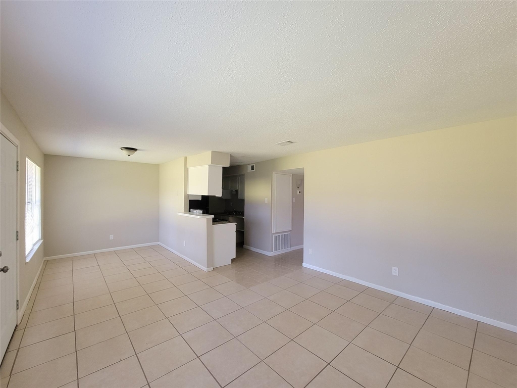 3206 Lobit Drive - Photo 2