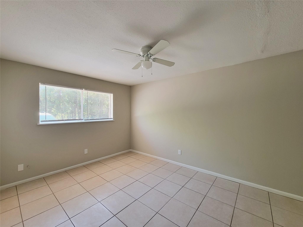 3206 Lobit Drive - Photo 4