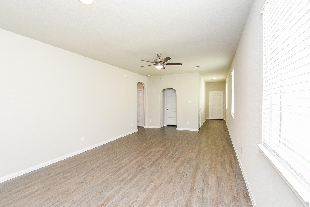 14042 Chinook Drive - Photo 7