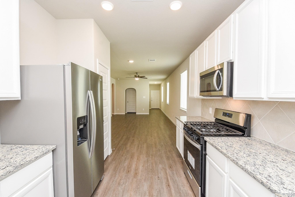 14042 Chinook Drive - Photo 12