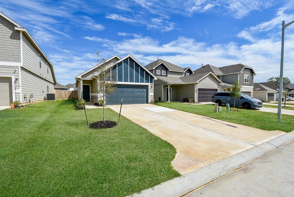 14042 Chinook Drive - Photo 2