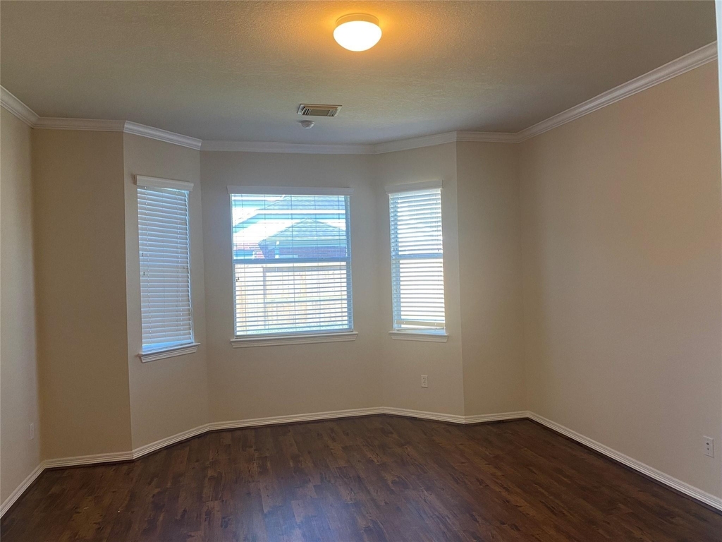 2912 Ashbrook Lane - Photo 3