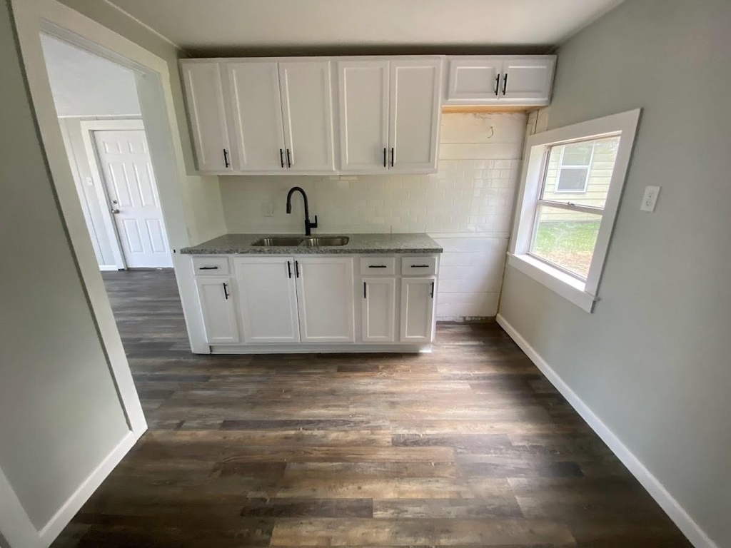 607 S Main Street - Photo 6