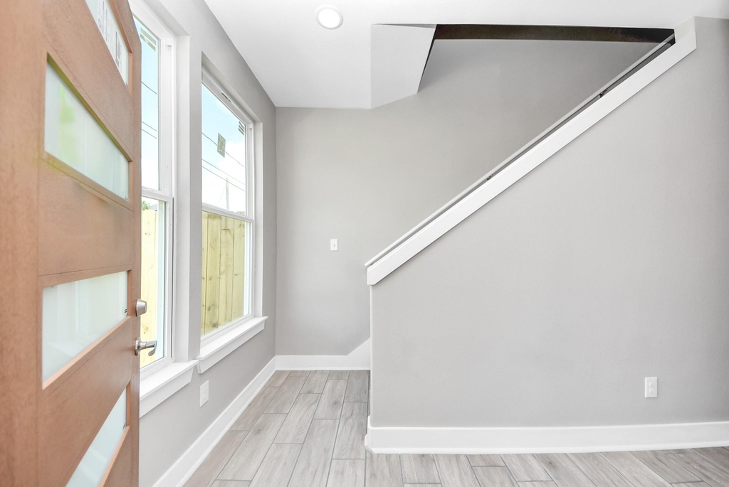 2608 Campbell Street - Photo 7