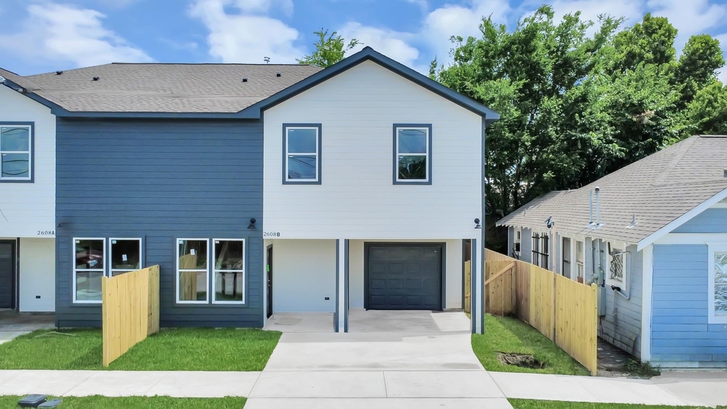 2608 Campbell Street - Photo 2