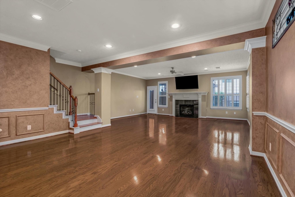 1524 Birdsall Street - Photo 10