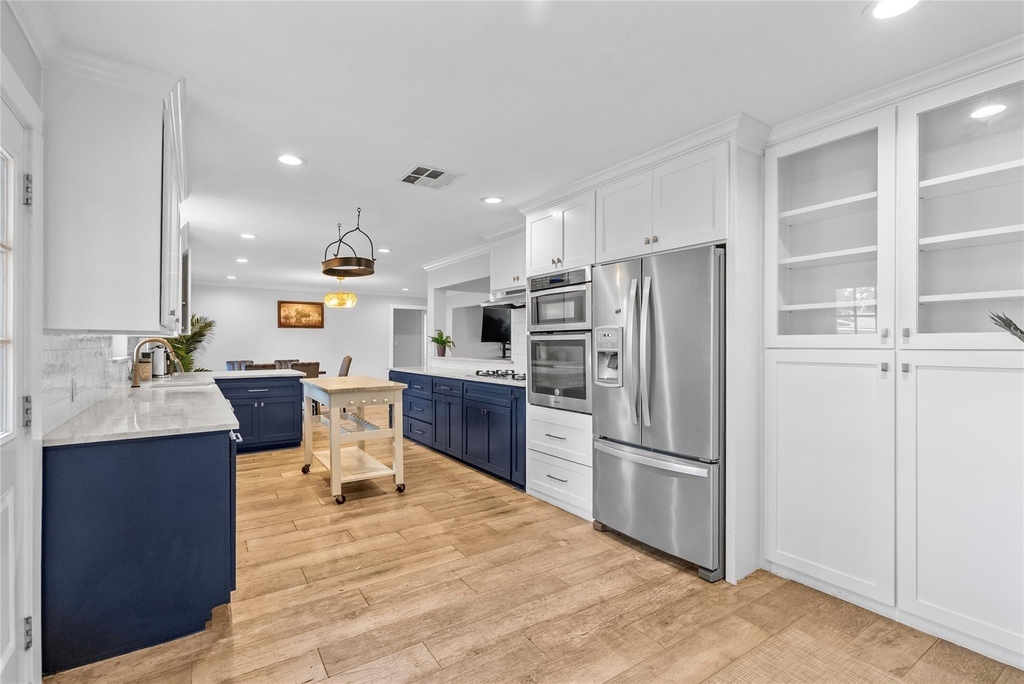 10058 Cedardale Drive - Photo 15