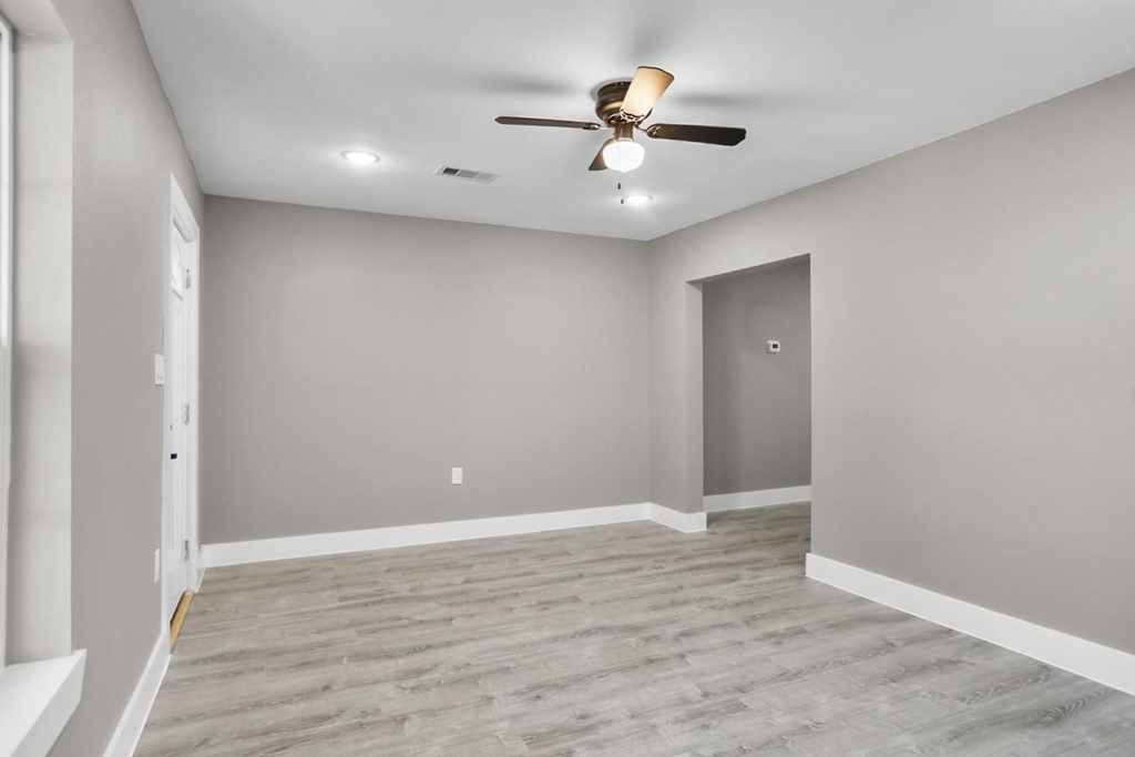 6618 Avenue N - Photo 10