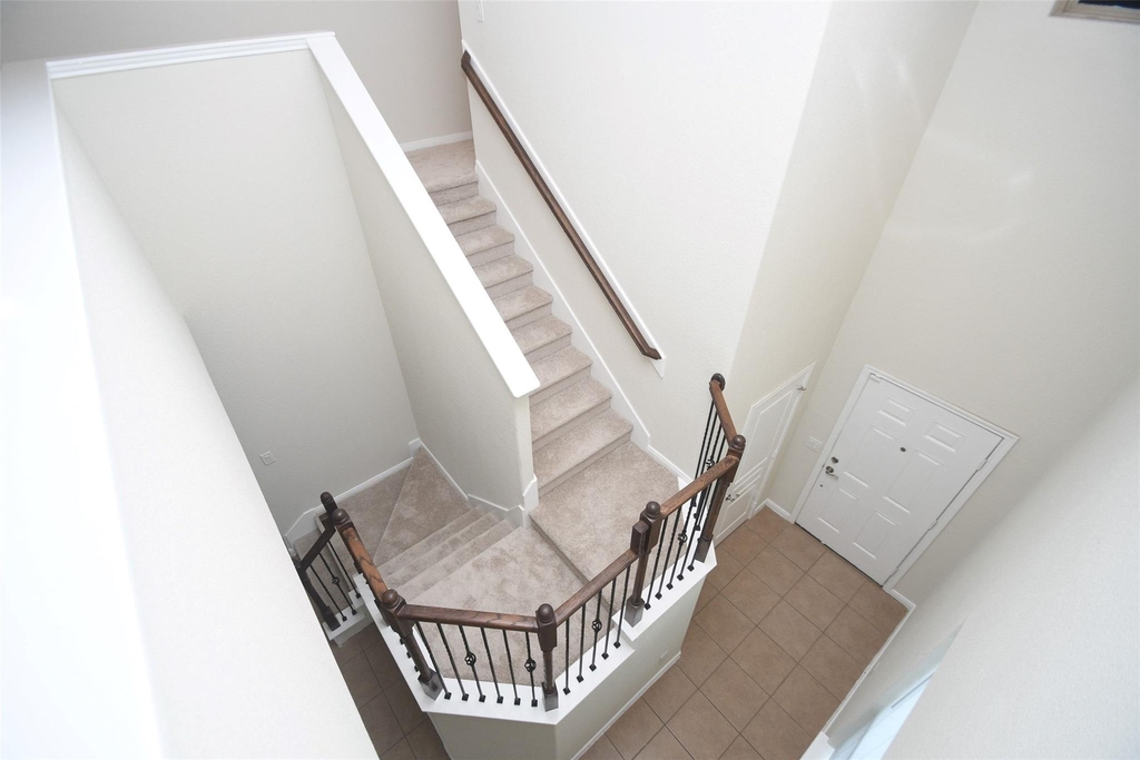 16614 Spirit Lake Court - Photo 10
