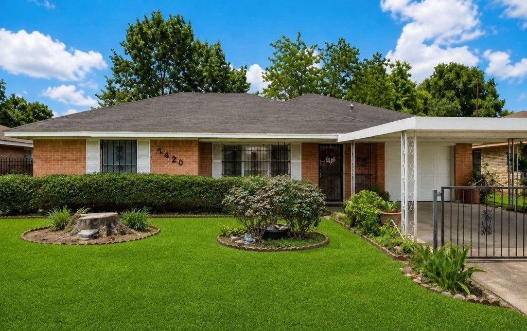 7426 Miley Street - Photo 0