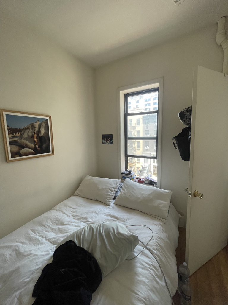 328 East 14th Street - Photo 2