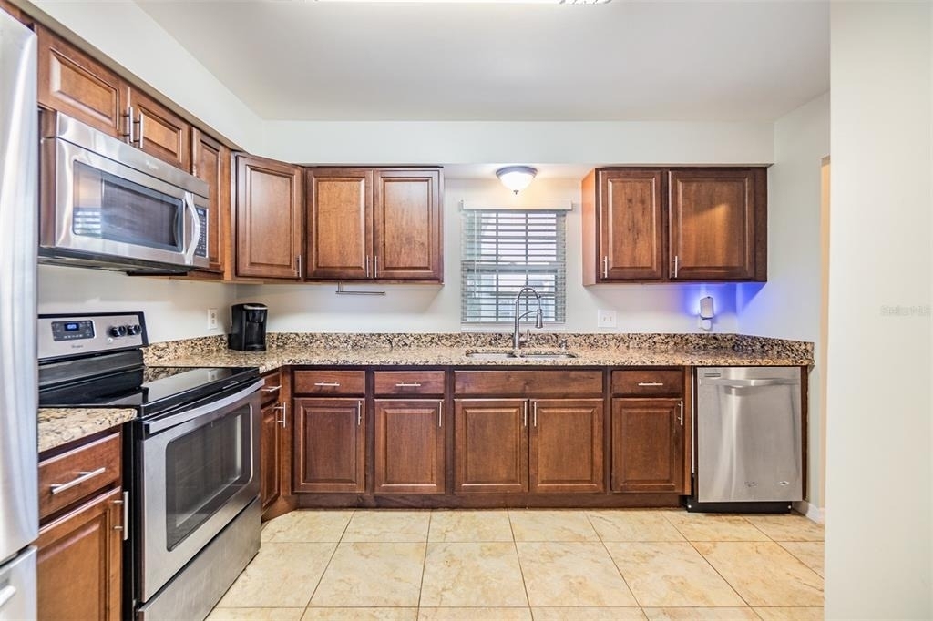 701 Poinsettia Road - Photo 5