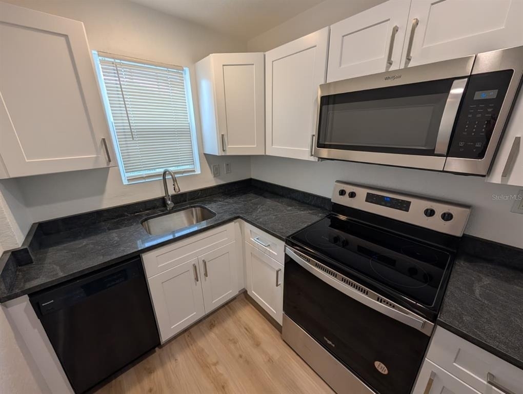 1834 28th Avenue N - Photo 2