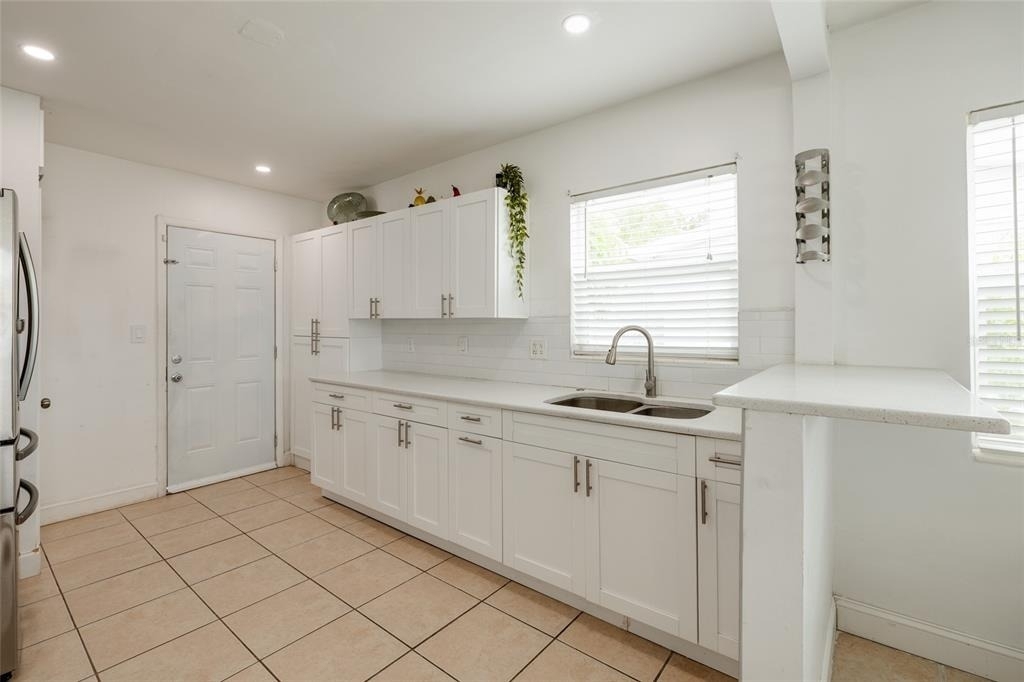 101 40th Avenue Ne - Photo 14