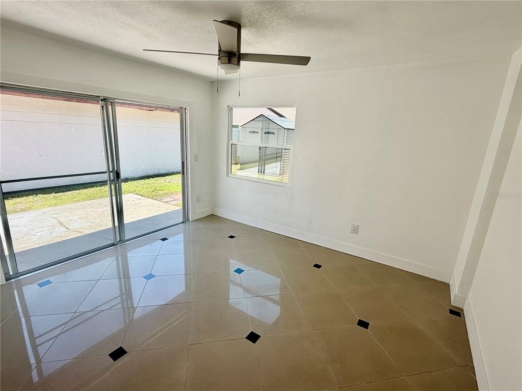7031 Drury Street - Photo 14