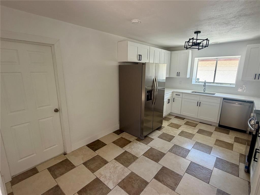 7031 Drury Street - Photo 3