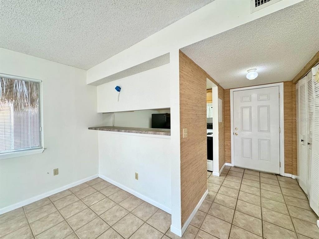 6324 Newtown Circle - Photo 2