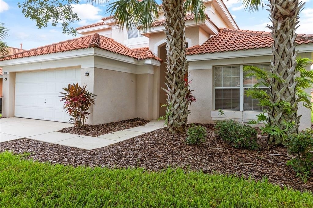 239 Carrera Avenue - Photo 2