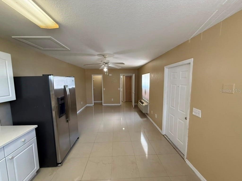 709 Orchid Drive - Photo 4