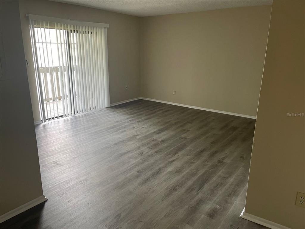 137 Springwood Circle - Photo 2