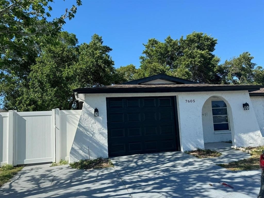 7605 Embassy Boulevard - Photo 0