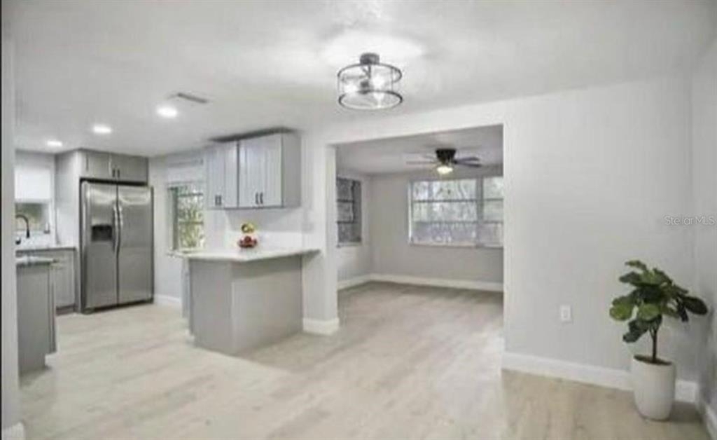 7605 Embassy Boulevard - Photo 4