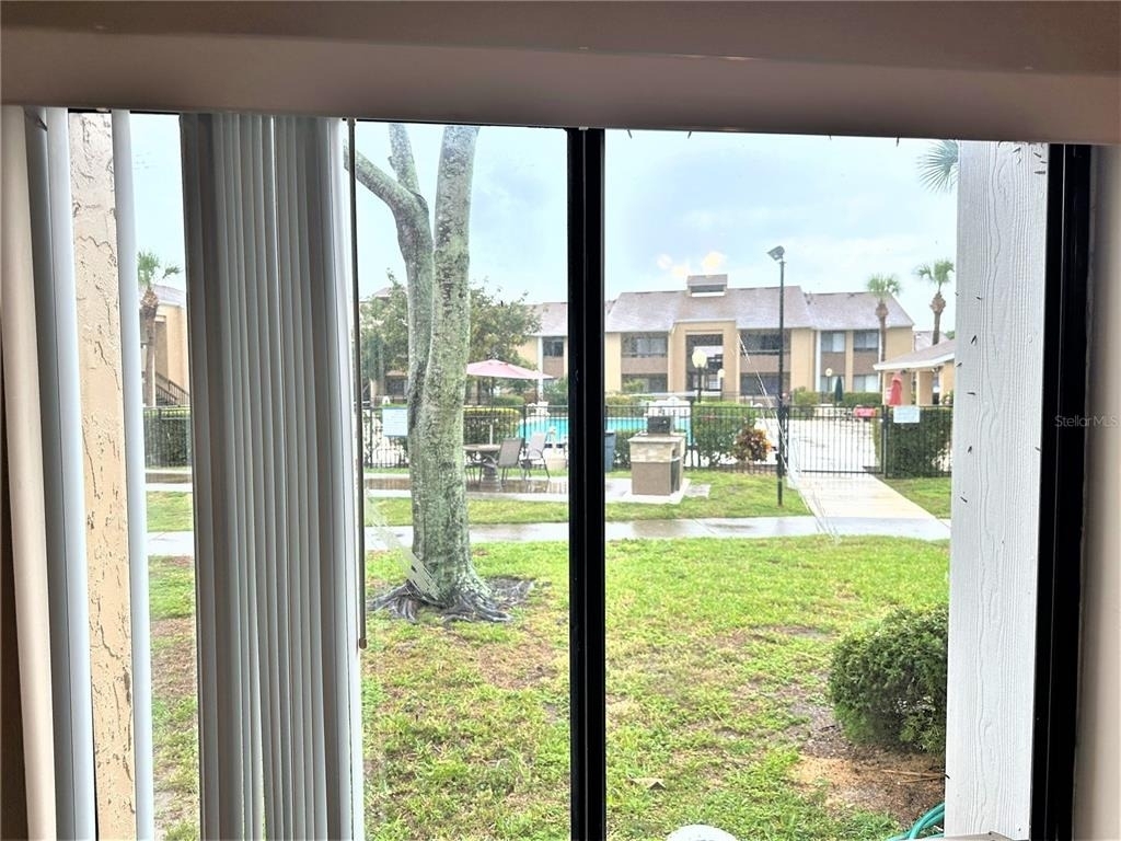 5057 Vineland Road - Photo 13