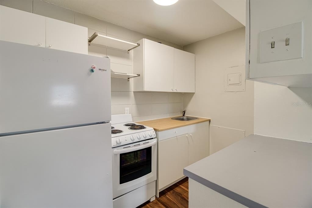 1341 West Pointe Drive - Photo 3