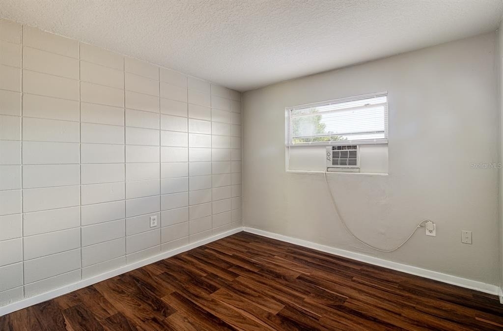 1341 West Pointe Drive - Photo 10