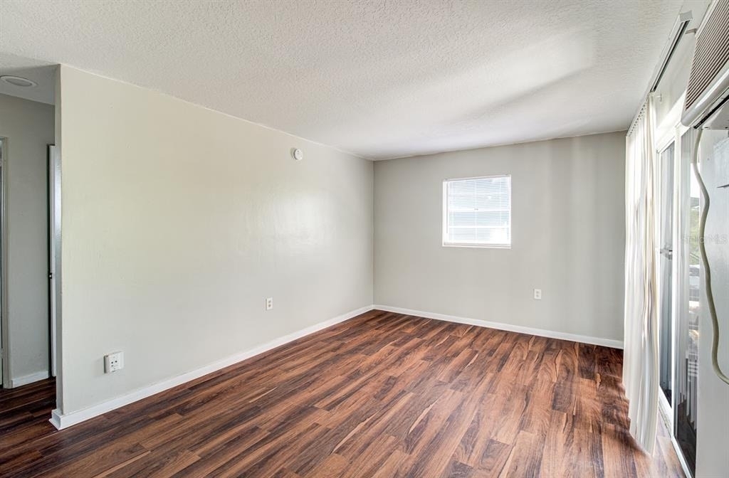 1341 West Pointe Drive - Photo 6