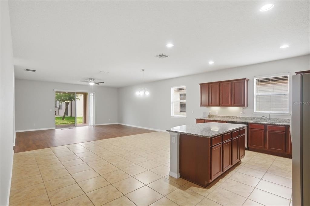 2772 Mead Avenue - Photo 5