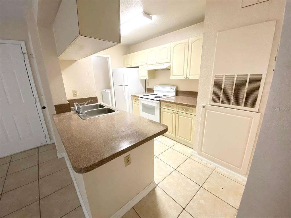 2550 N Alafaya Trail - Photo 6