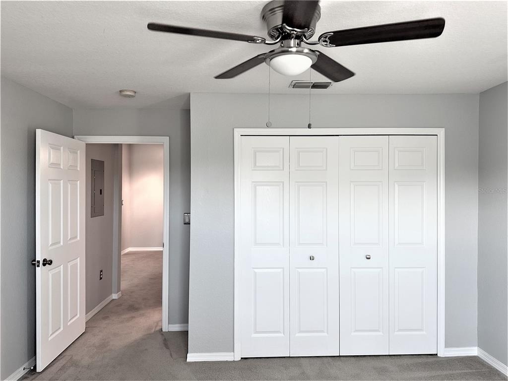 5475 Vineland Road - Photo 20