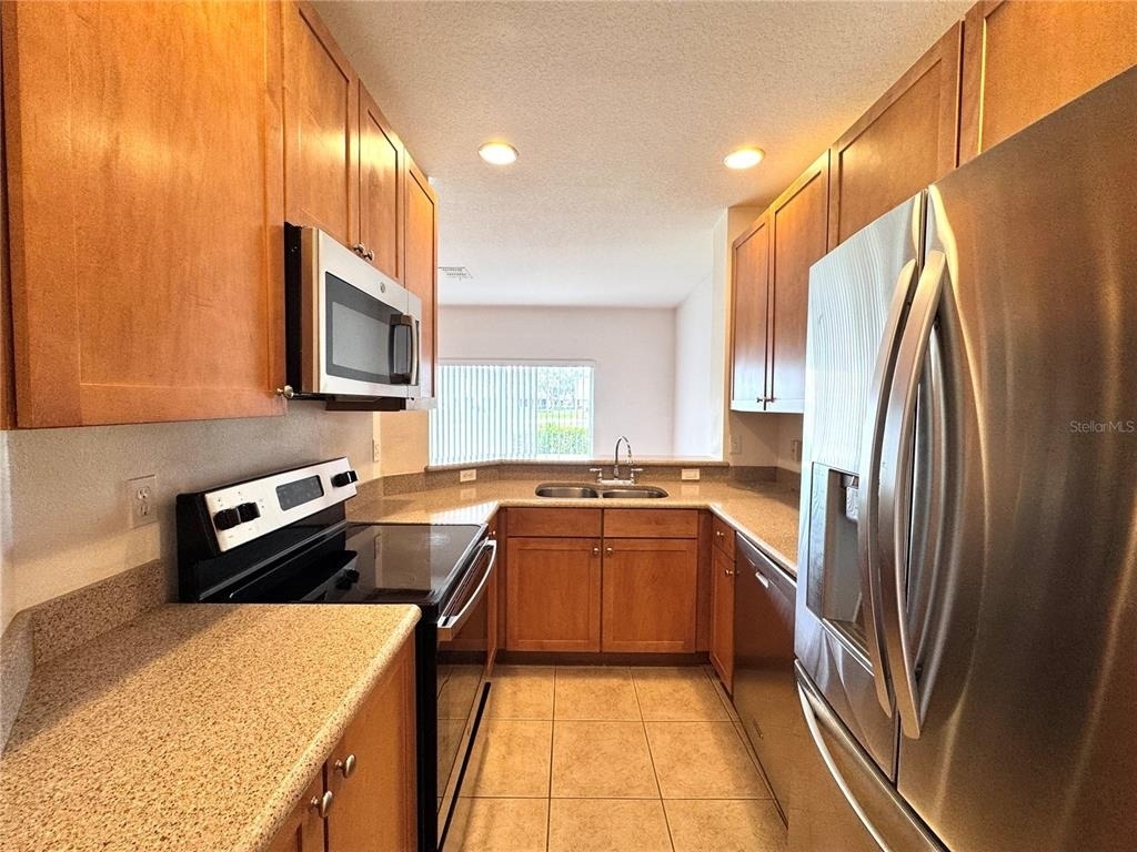 10735 Savannah Wood Drive - Photo 6