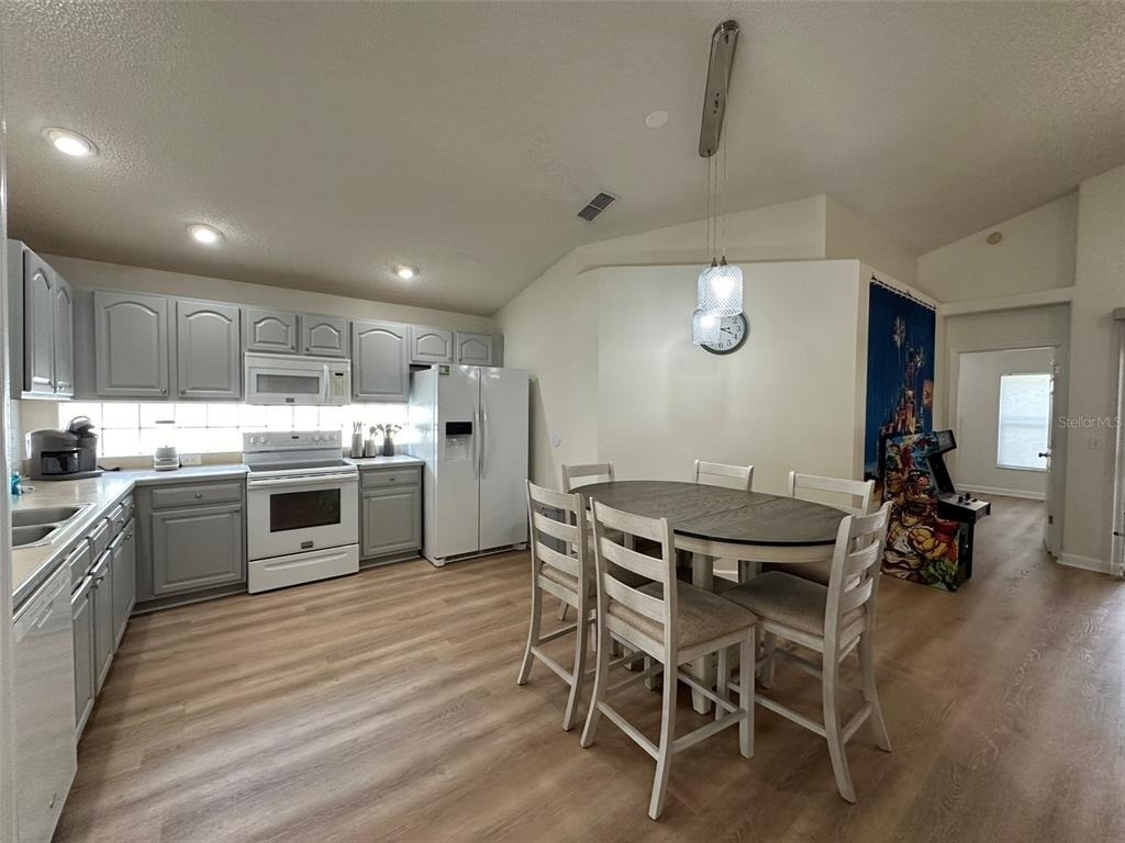 1009 Lake Davenport Boulevard - Photo 6