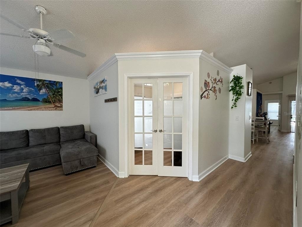 1009 Lake Davenport Boulevard - Photo 2