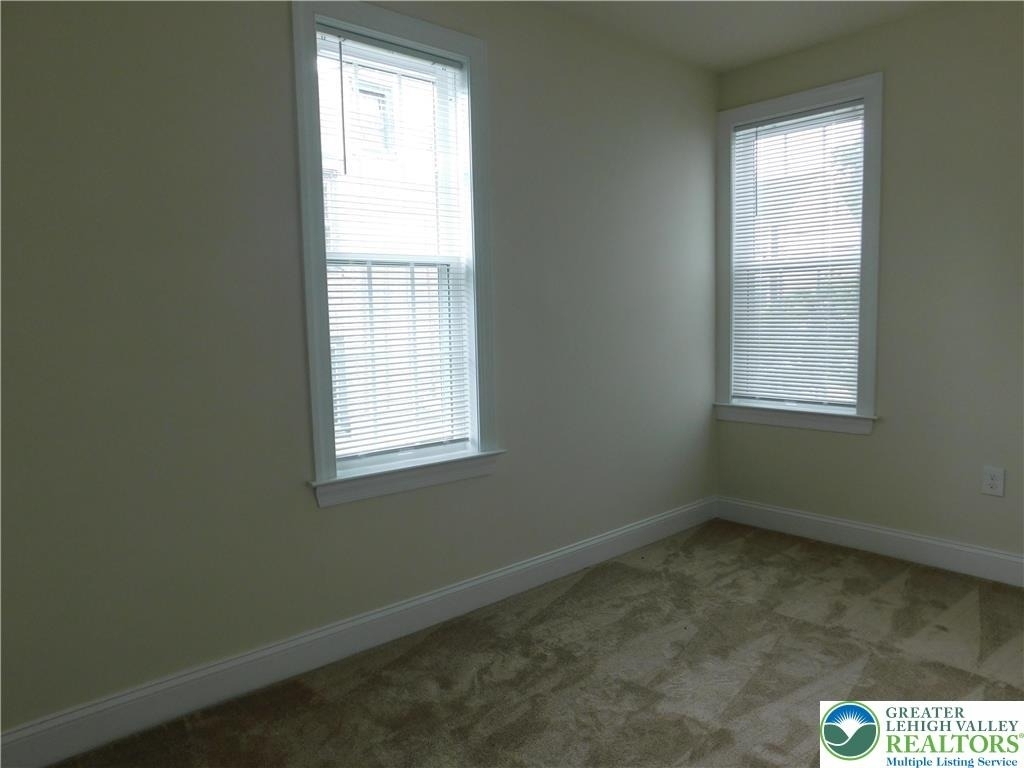 68 W Union Boulevard - Photo 23