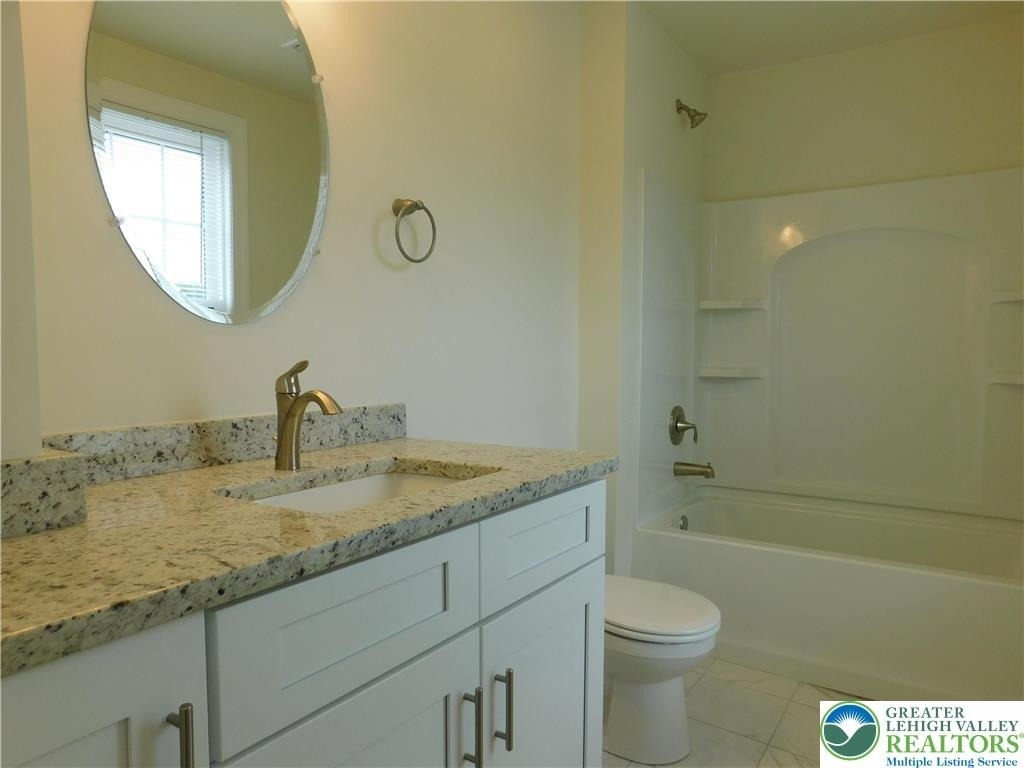 68 W Union Boulevard - Photo 21
