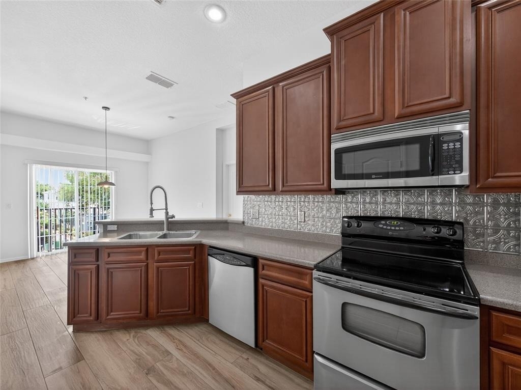 6602 S Goldenrod Road - Photo 7