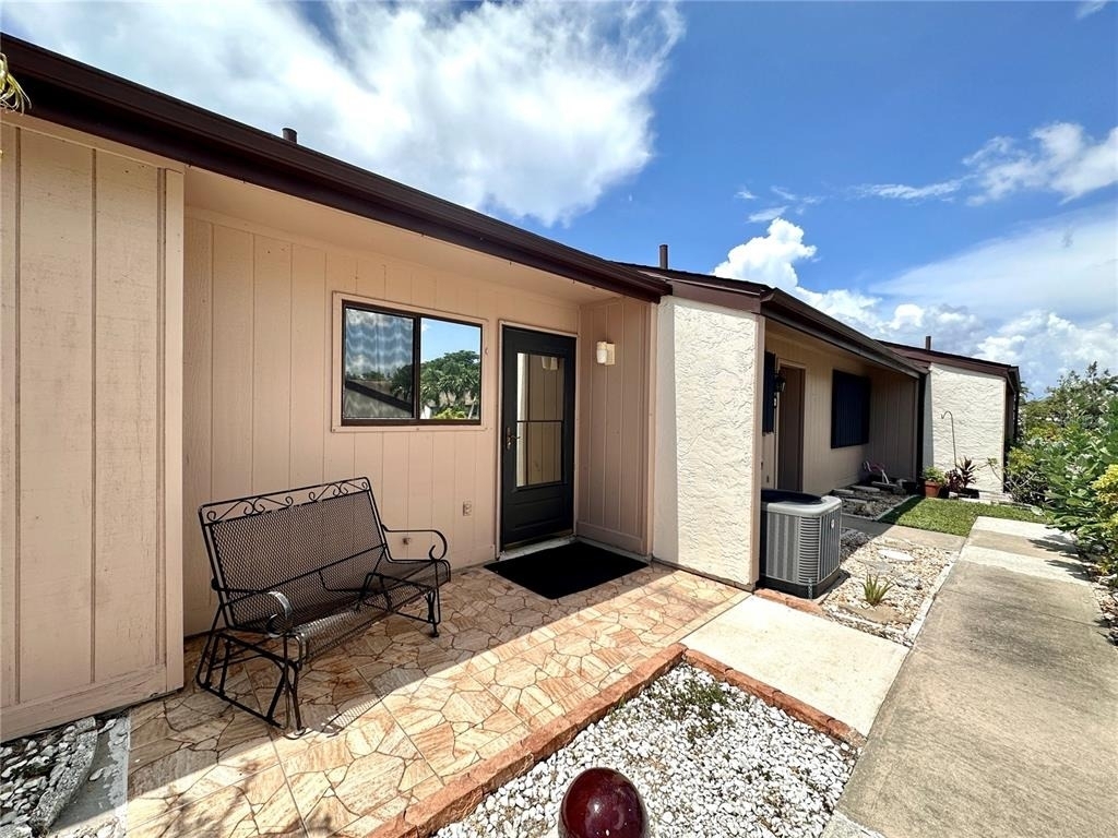 1001 W Marion Avenue - Photo 0
