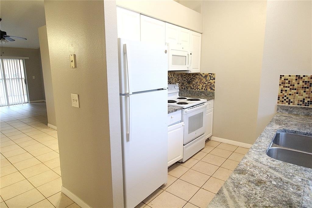 5525 Palmer Boulevard - Photo 2